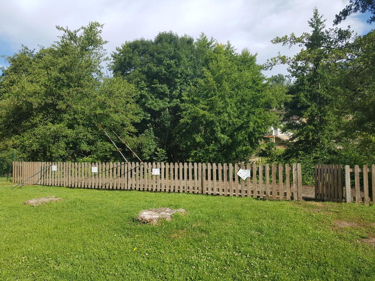 Camping Les Roulottes Du Bazois Hotel Chatillon-en-Bazois Exterior photo