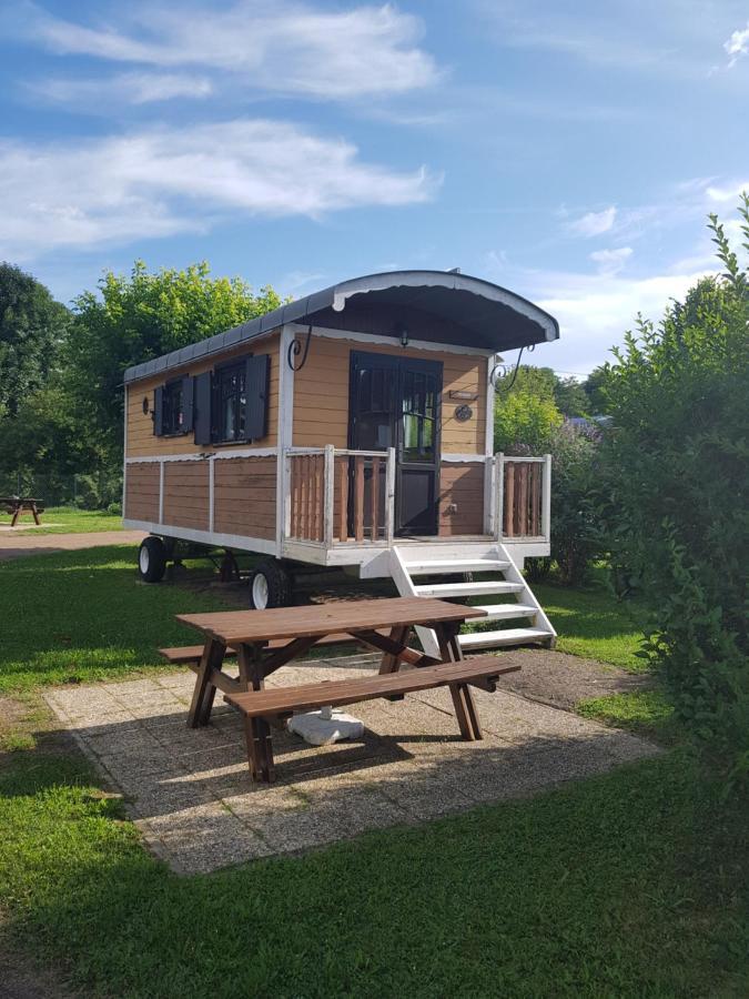 Camping Les Roulottes Du Bazois Hotel Chatillon-en-Bazois Exterior photo