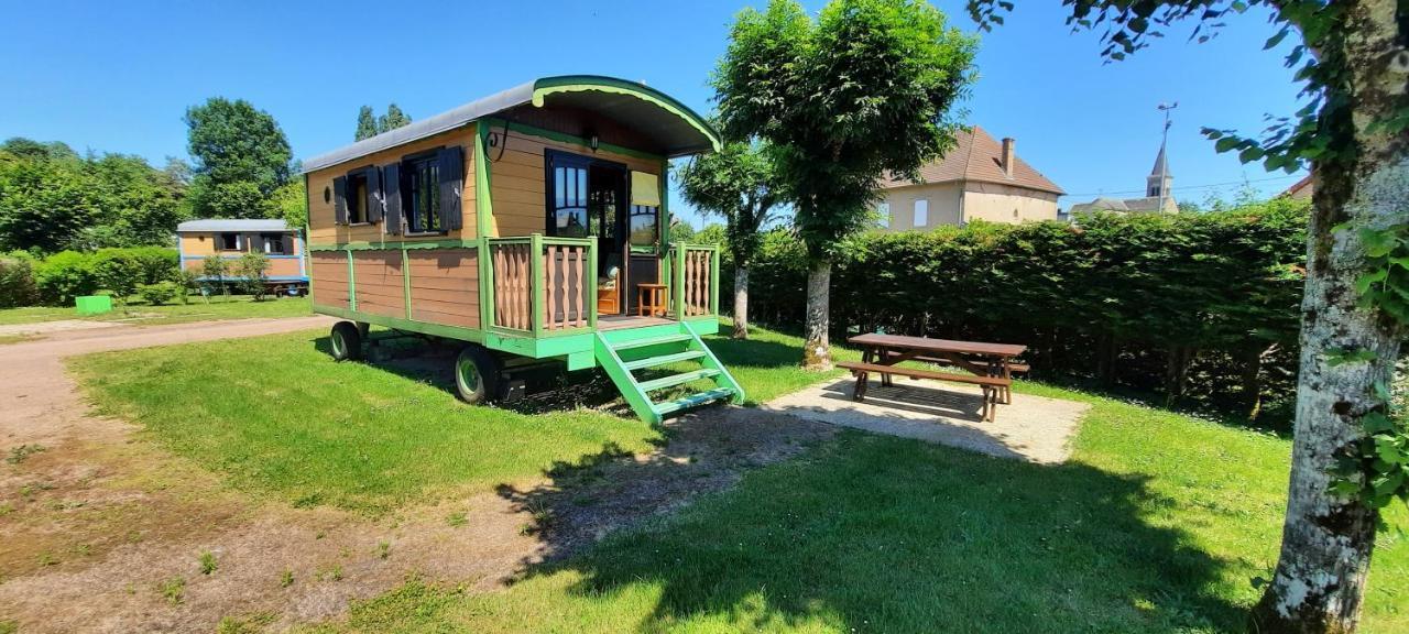 Camping Les Roulottes Du Bazois Hotel Chatillon-en-Bazois Exterior photo